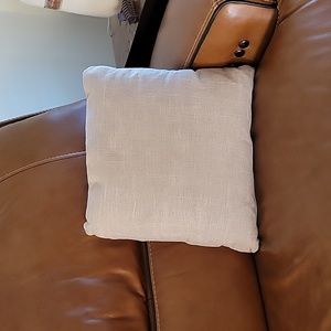 Kirkland Pillow